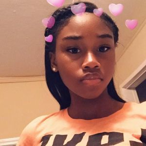 Meet your Posher, Timia